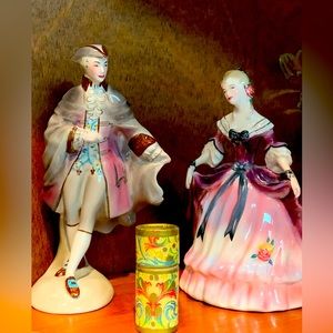 ✨ 🖼 Welcome To My Curio. The colors and the art design are unique 🖼✨#antiques